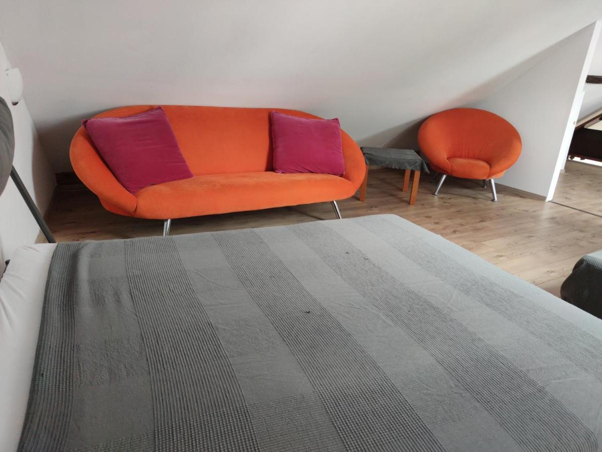 Attic Parkview Apartment Piest'any Exterior foto